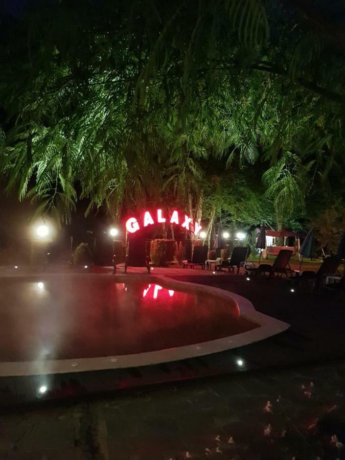 Galaxy Hotel شيفليك المظهر الخارجي الصورة